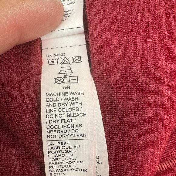 Foresthill Ascent Seamless Turtleneck in Antique Burgundy - Picture 6 of 8